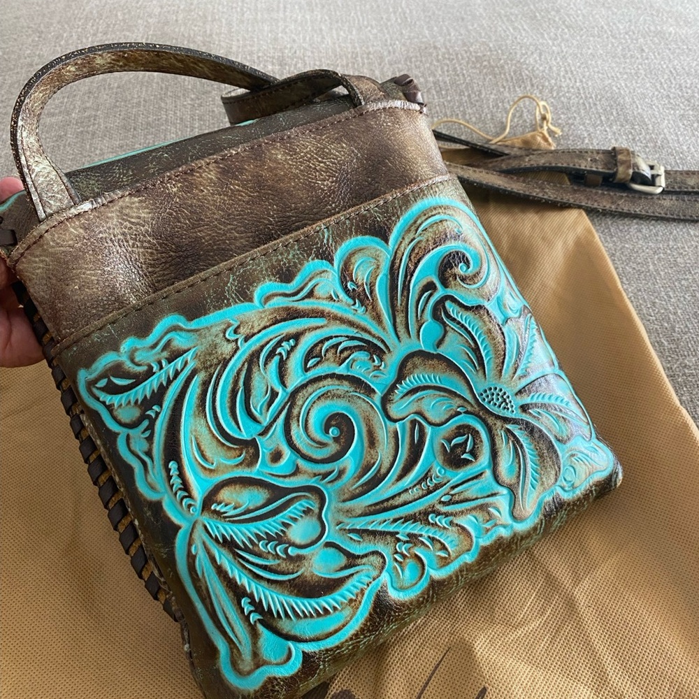 Patricia Nash purse with leather and turquoise accents